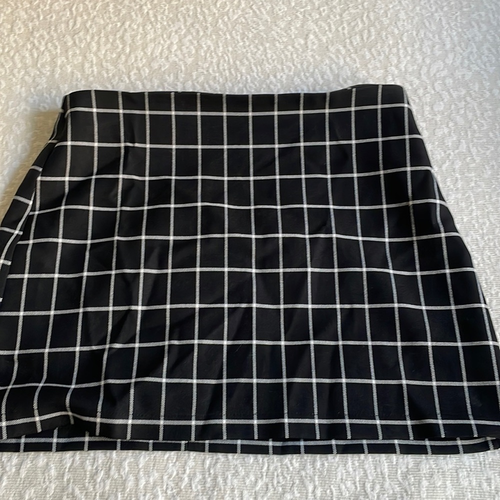 Loved this skirt but only worn once it didn’t fit :/